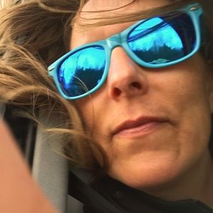 Meet your Posher, Becky